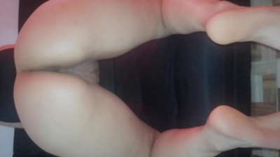 Meng Mamm gëtt mir hir Muschi als Chrëschtkaddo